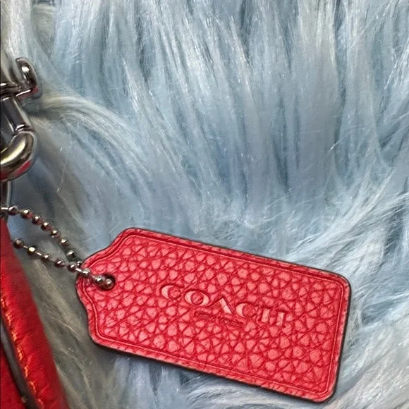 Coach Amelia Pebble Leather Saddle Bag Red - Picture 3 of 11